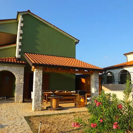 Croatian With Pool * 보드냔